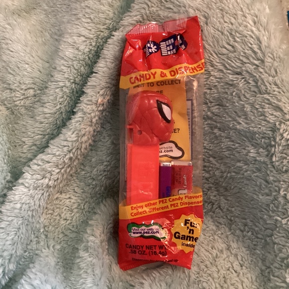 Lot of NEW in Packages 7 PEZ Candy & Dispensers - Picture 8 of 8